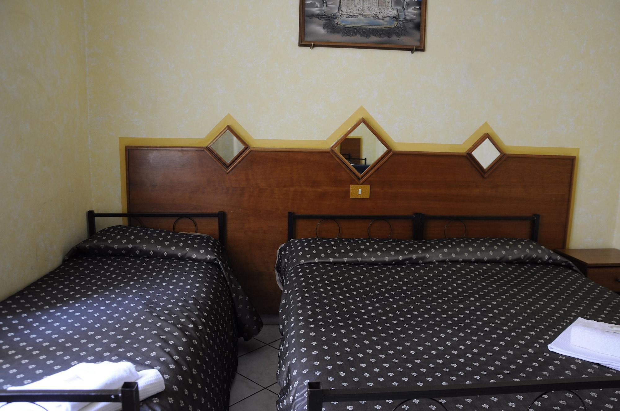 Hotel Farini Rome Luaran gambar