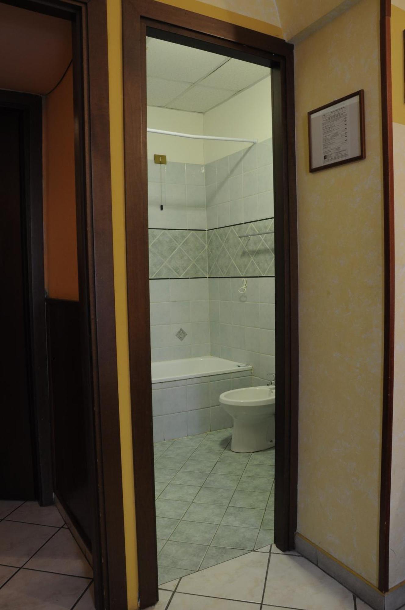 Hotel Farini Rome Bilik gambar