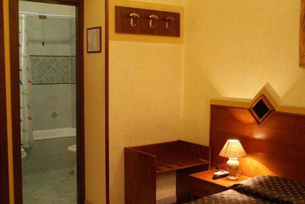 Hotel Farini Rome Luaran gambar