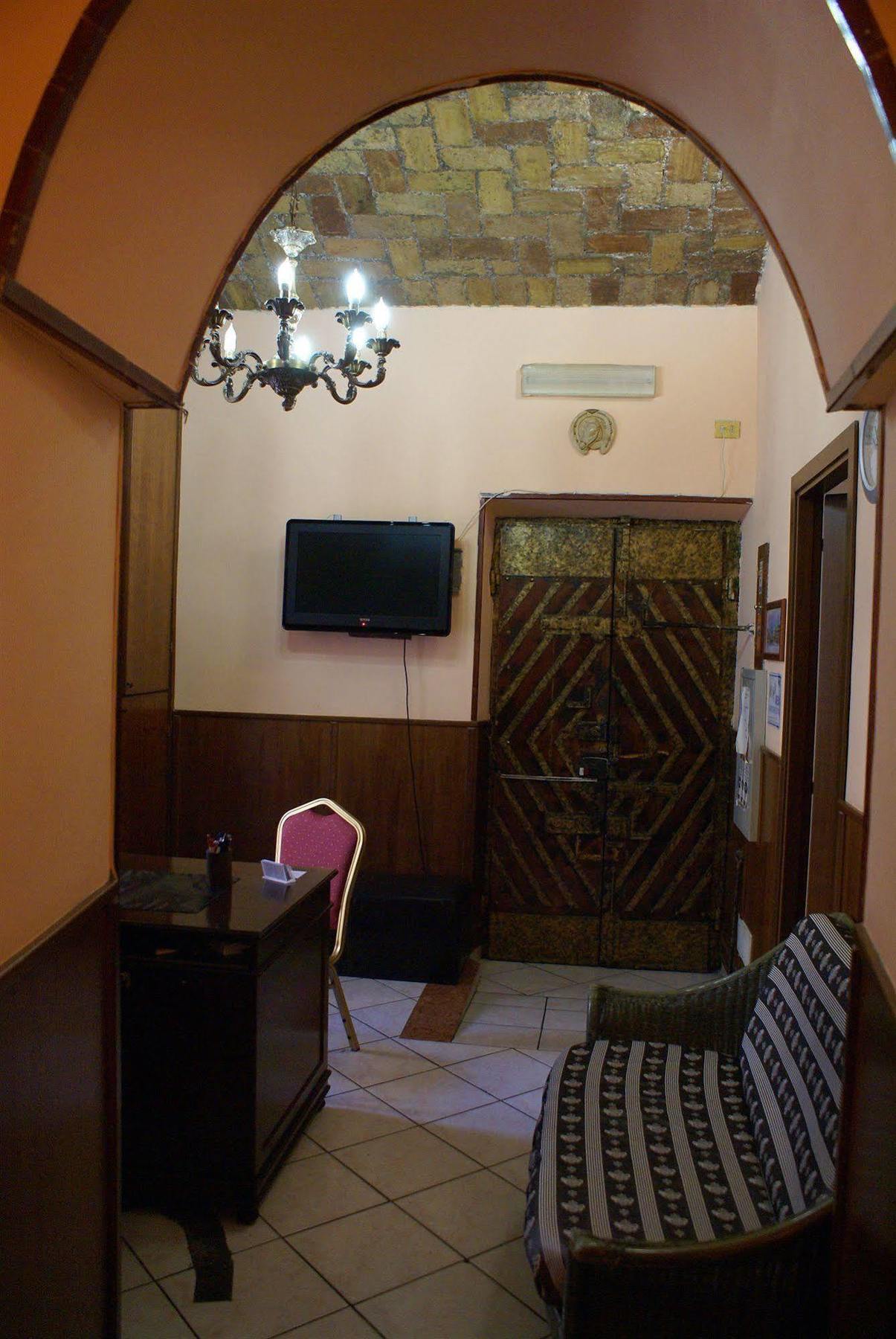 Hotel Farini Rome Luaran gambar