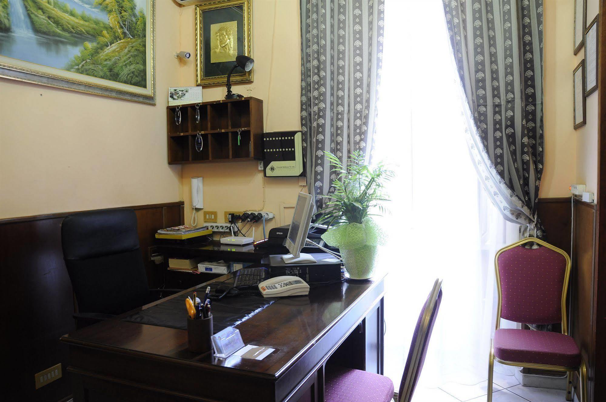 Hotel Farini Rome Luaran gambar
