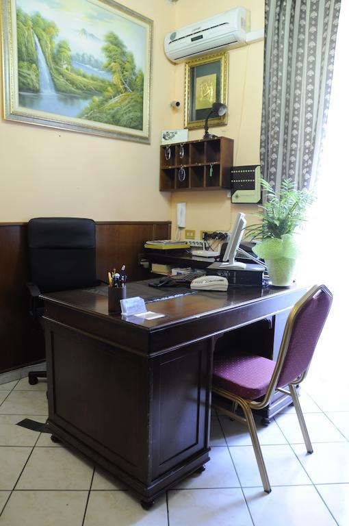 Hotel Farini Rome Luaran gambar
